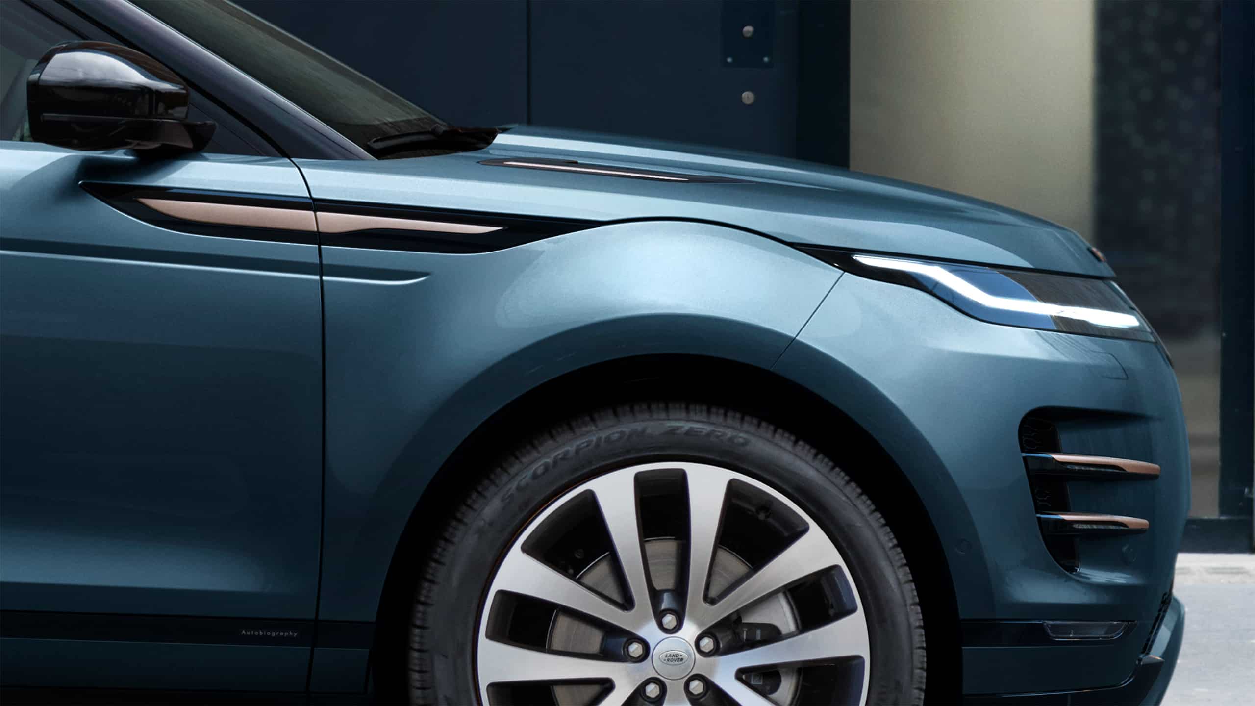 RANGE ROVER EVOQUE | ラグジュアリーコンパクトSUV | RANGE ROVER
