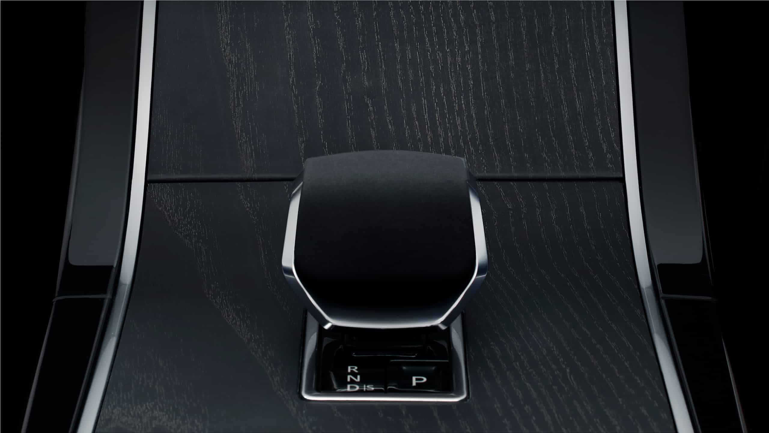 Range Rover Velar interior