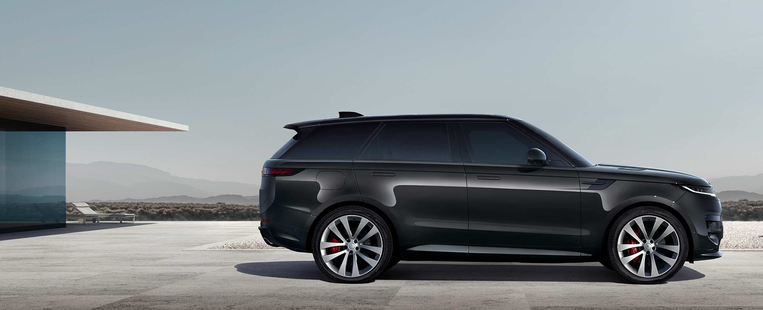 Range Rover Sports Side View